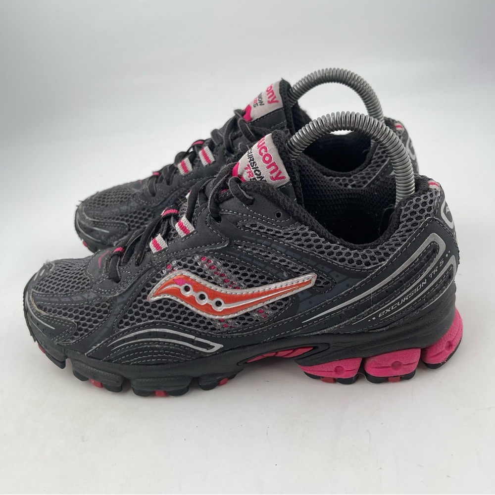 Saucony Women’s Excursion TR 8 -SZ 7.5- Black Pink Running Shoes Sneakers - Picture 13 of 14